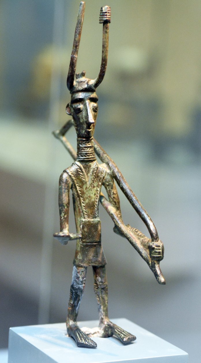 Pronssinen soturihahmo, n. 1800-1200 eKr. (pronssi) tekijältä Sardinia Nuragic Civilization