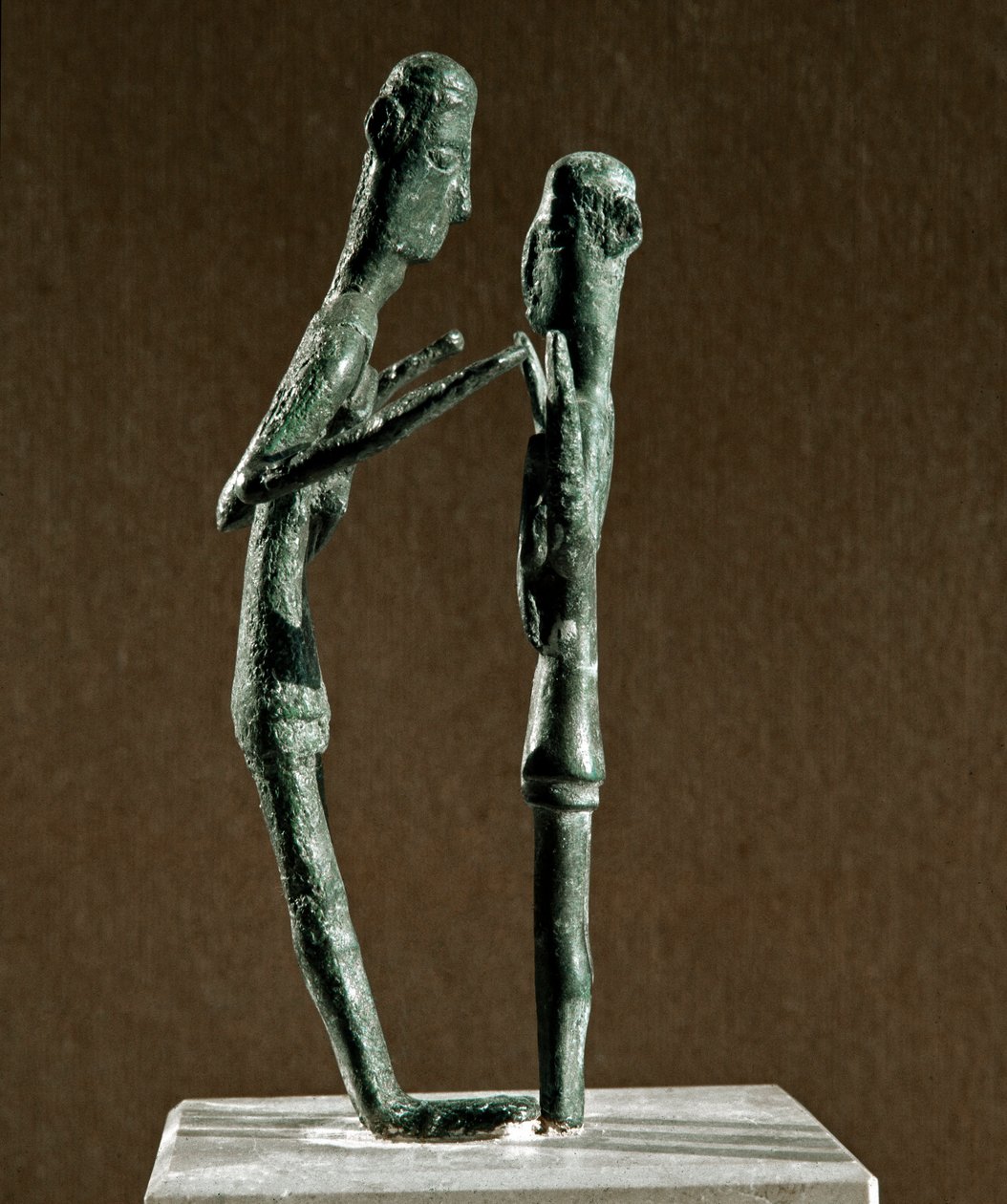 Nuragic kulttuuri (nuraghi) Sardinia: veistoksellinen ryhmä pronssisia painijia. 8.-7. vuosisadalla eKr. Cagliari, Kansallinen arkeologinen museo, Sardinia, Italia tekijältä Sardinia Nuragic Civilization