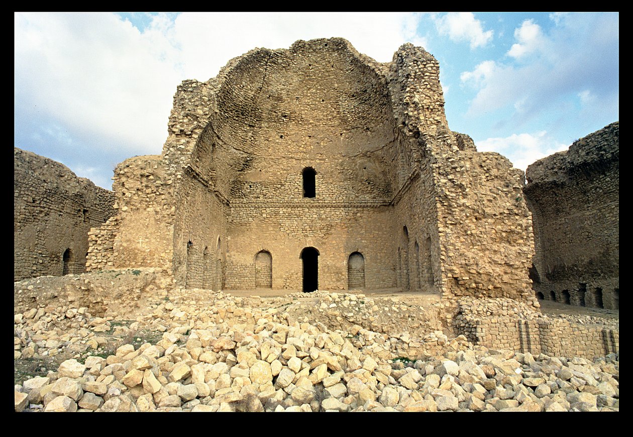 Kupolihallin sisustus, n. 220-30 jKr tekijältä Sasanian