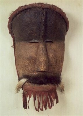 Dan-naamio, Norsunluurannikko tekijältä School African