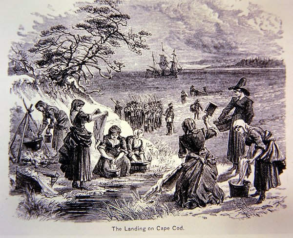 Pyhiinvaeltajien isät laskeutuvat Amerikassa vuonna 1620 – maihinnousu Cape Codissa, jossa naiset työssä (litho) tekijältä School American