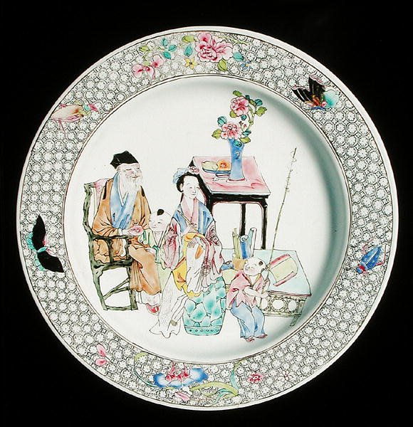 Famille ruusunmunankuoriastia, n. 1730 (posliini) tekijältä School Chinese