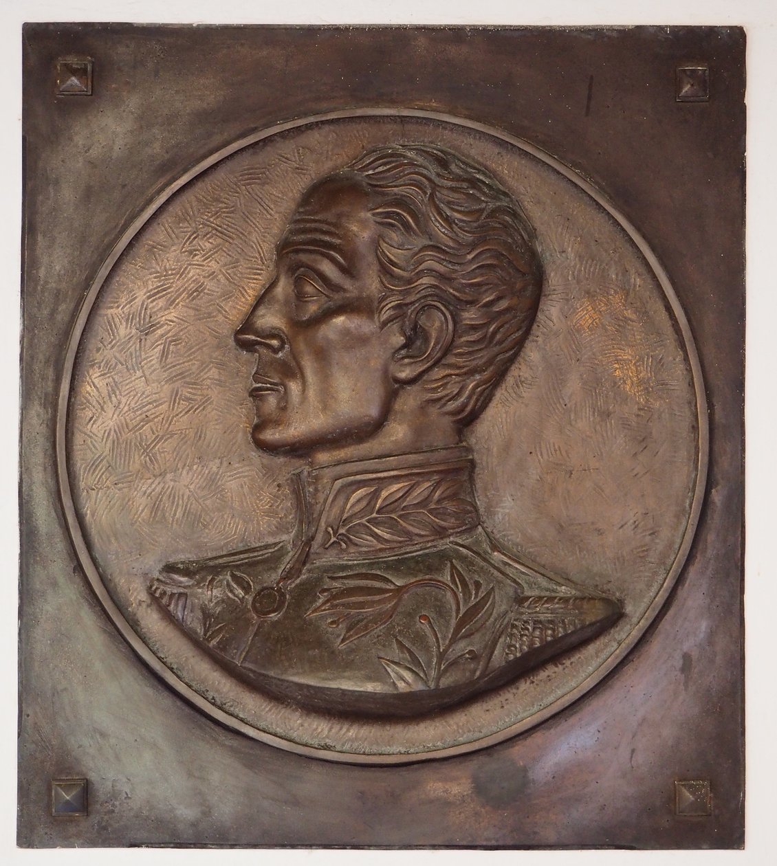 Simon Bolivar, bareljeef tekijältä School Colombian