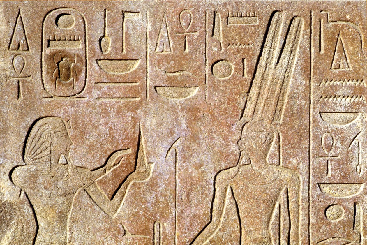 Muinainen Egypti, seinämaalaus/kaiverrus, Karnak/Luxorin temppeli, Hatsepsut tarjoaa leipää Amon Ra:lle tekijältä School Egyptian