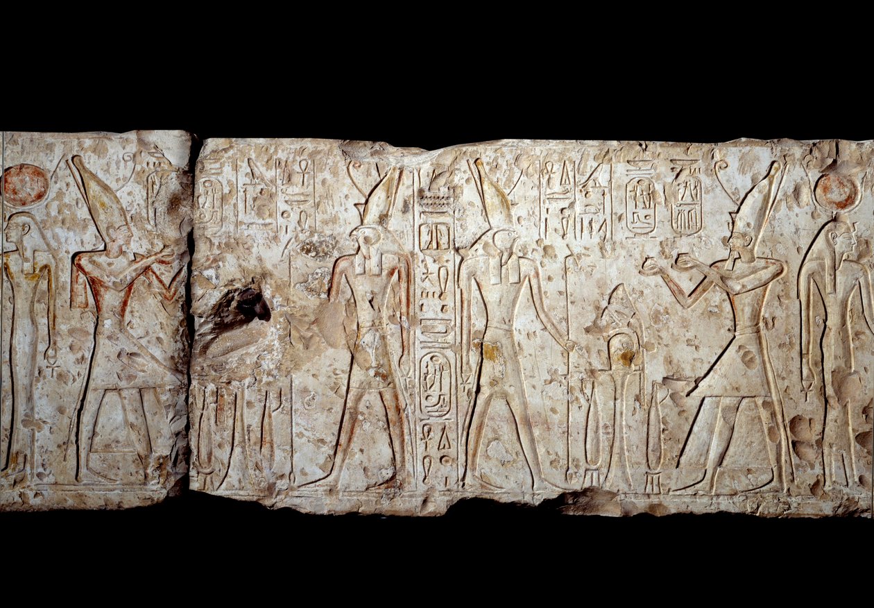 Muinainen egyptiläinen taide: Ramses II tekee uhrauksia Osirikselle. Matala kohokuvio kalkkikivessä Abydoksen (1279-1213 eKr.) 19. dynastian ajalta. Uusi imperiumi. Pariisi, Musee du Louvre tekijältä School Egyptian