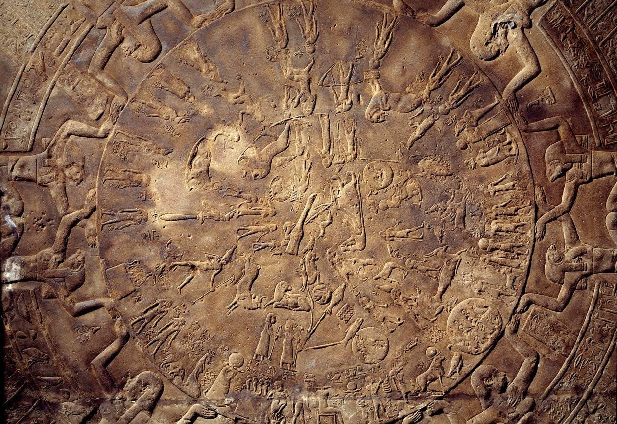 Egyptiläinen antiikin: eläinradan yksityiskohta kohokuvioiduilla tähtikuvioilla Osiriksen itäkappelin katosta Hathorin temppelistä Denderassa. 30 eaa. Pariisi, Louvre-museo tekijältä School Egyptian