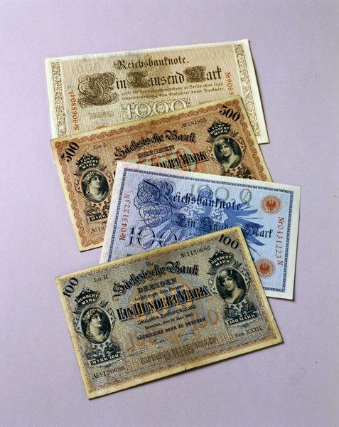 Saksalaiset setelit liikkeessä 1876-1917 (värilitho) tekijältä School German