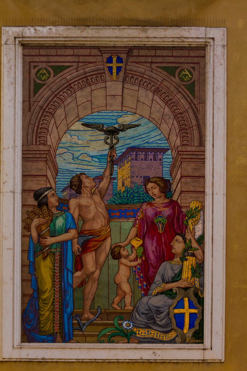 Mosaiikki rakennuksen julkisivussa Corso Emanuele II:ssa Banca Agricola Mantovanan vieressä, Mantova (UNESCOn maailmanperintöluettelo, 2008), Lombardia, Italia tekijältä School Italian