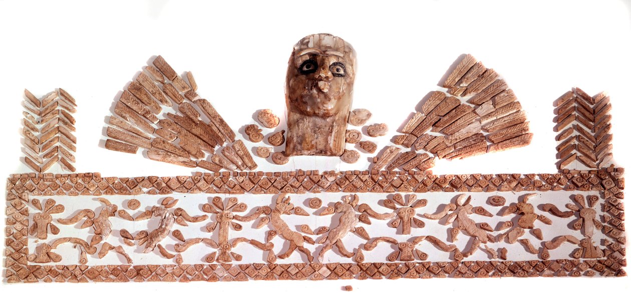 Persialainen taide: norsunluumosaiikkipaneelit: naamio ulkonevat eläimet, jotka kehystävät puuta. Tchoga-Zanbilin sivustolta. 1320 eaa. Pariisi, Louvre-museo tekijältä School Persian