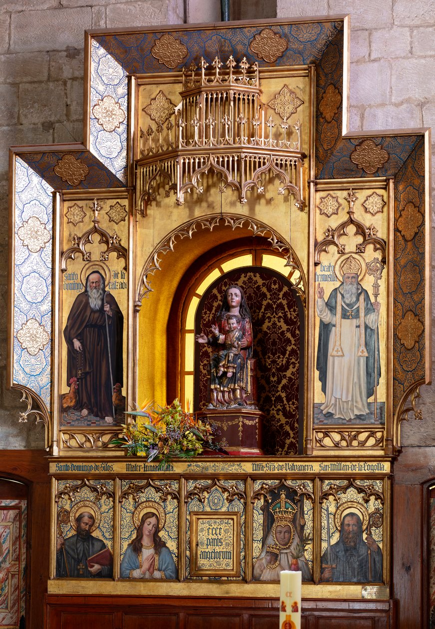 Eremitaasi (Nuestra Señora de La Plazan Eremitaasi). Sisällä. Alttari (kuva) tekijältä School Spanish