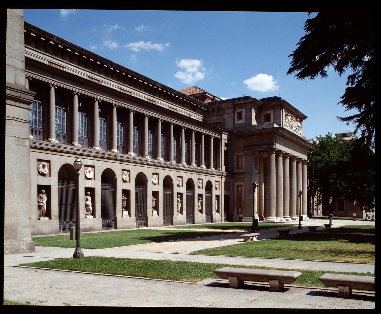 Näkymä Prado-museosta (valokuvaus) tekijältä School Spanish