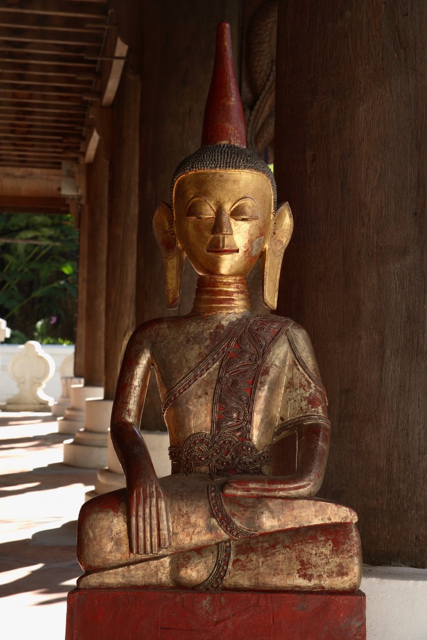 Thai Lu Buddha (pronssi) tekijältä School Thai
