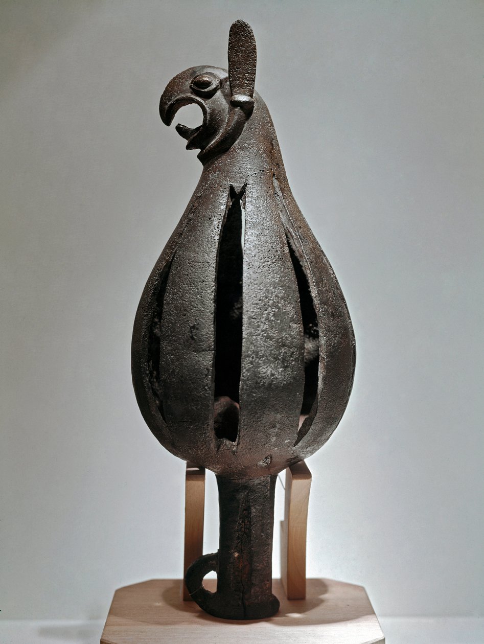 Art Scythian (Scythian sivilisaatio tai Scythia): griffon muotoinen koriste kotkan päässä. Pronssinen esine, 7. vuosisadan toiselta puoliskolta eKr. Pietari, Eremitaaši tekijältä Scythian