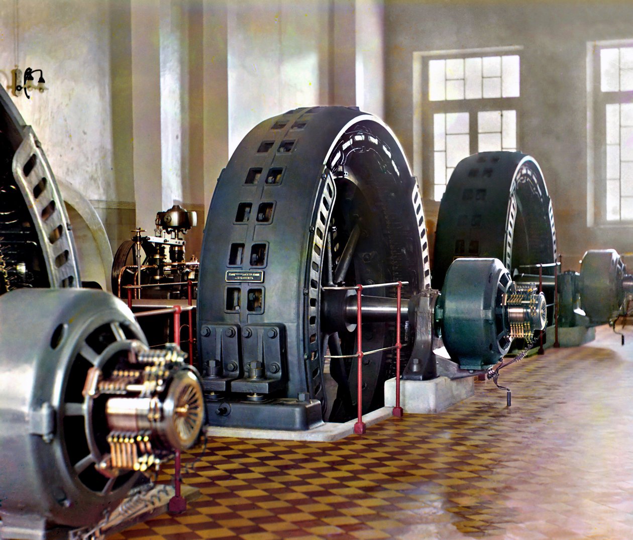 Hindu Kush Hydro Power Plant (käsinvärillinen kuva) tekijältä Sergei Mikhailovich Prokudin Gorskii