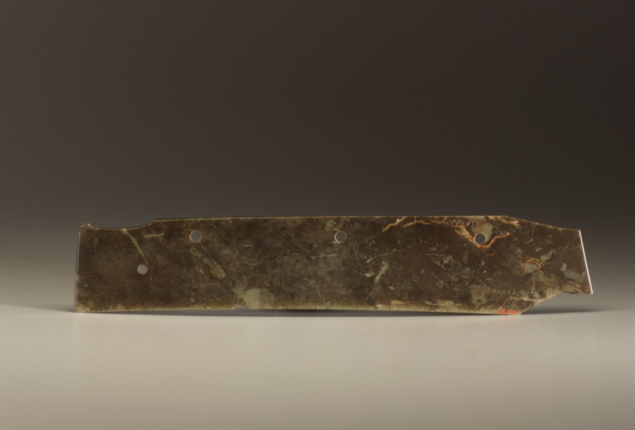 Seremoniallinen väline (jade) tekijältä Shang Dynasty Chinese School