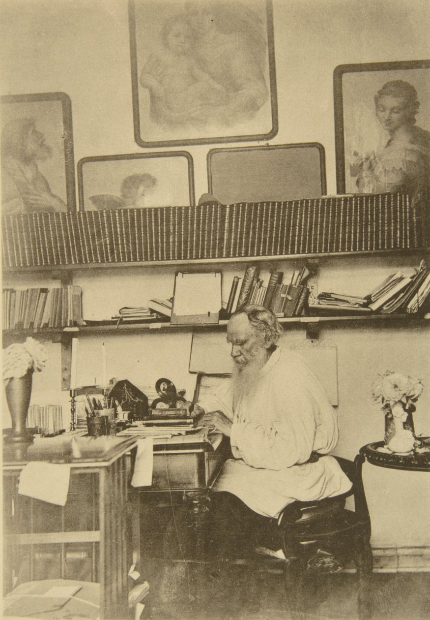 Venäläinen kirjailija Leo Tolstoi työssä, 1890-luku tekijältä Sophia Andreevna Tolstaya