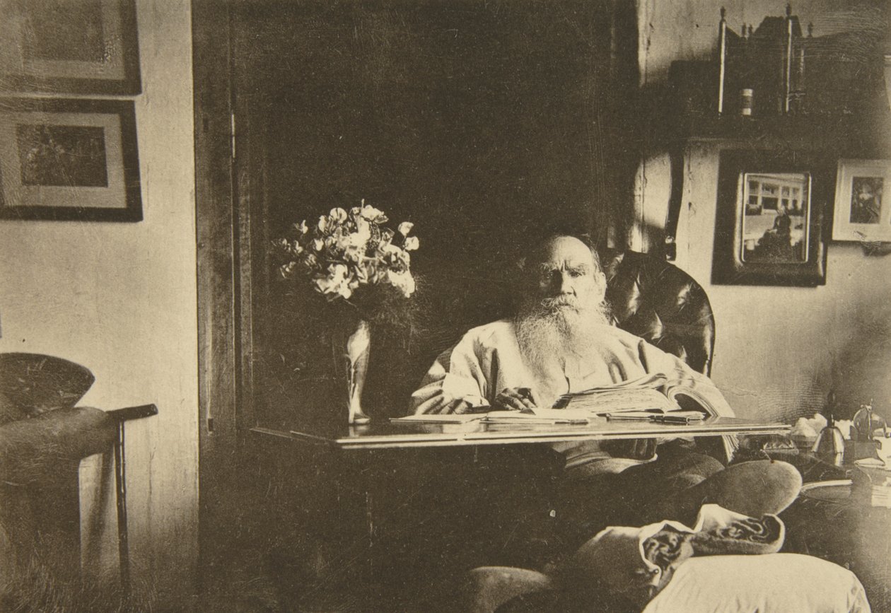 Venäläinen kirjailija Leo Tolstoi huonolla jalalla, Venäjä, 1908 tekijältä Sophia Andreevna Tolstaya