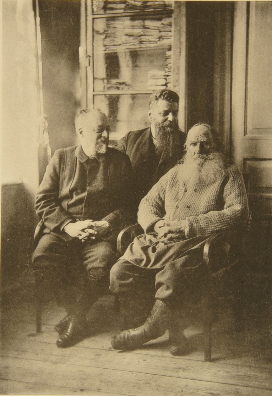 Venäläinen kirjailija Leo Tolstoi poliitikkojen Mihail Stahovitšin ja Mihail Sukhotinin kanssa, Venäjä, 1900-luku tekijältä Sophia Andreevna Tolstaya