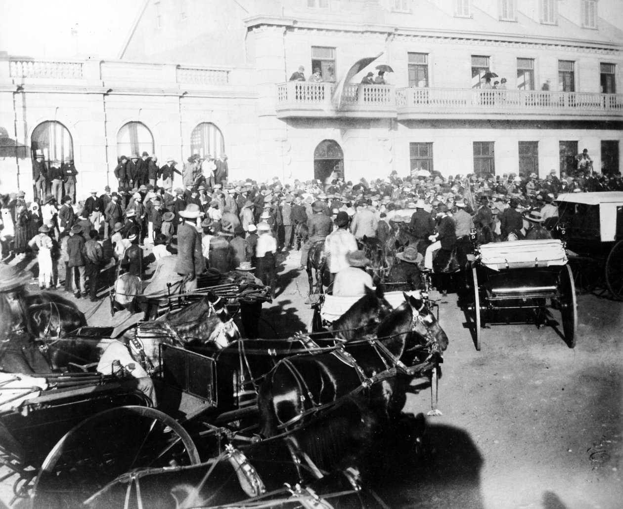 Volksraadin vastaanotto Johannesburgissa, noin 1895 tekijältä South African Photographer