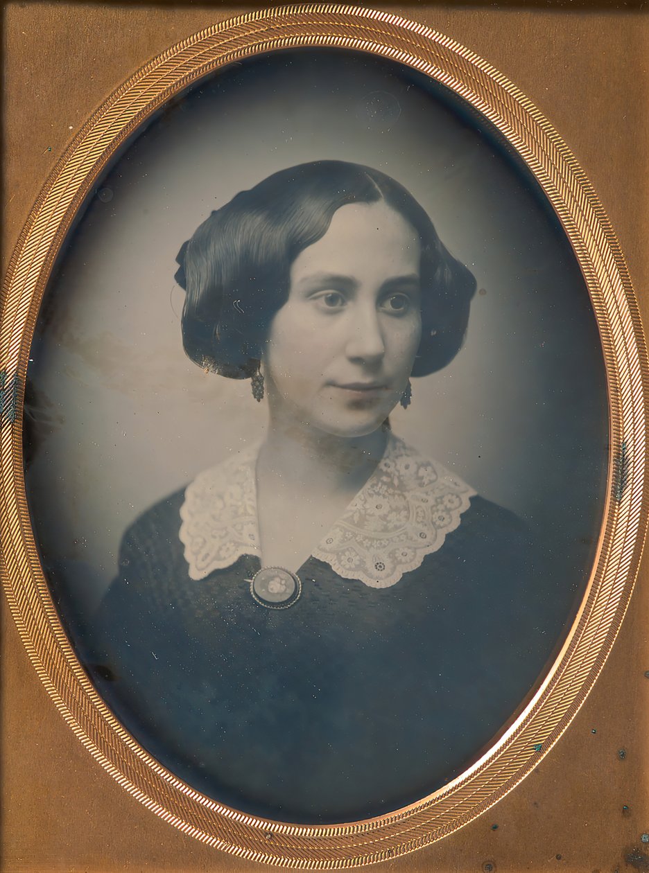 Nuori nainen pitsikaulus ja rintakoru, 1850-luku. tekijältä Southworth and Hawes.