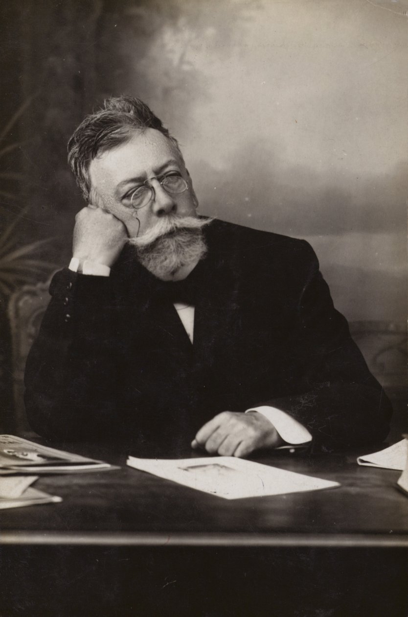 Angel Guimera (1845-1924), espanjalainen näytelmäkirjailija (s/w-kuva). tekijältä Spanish Photographer