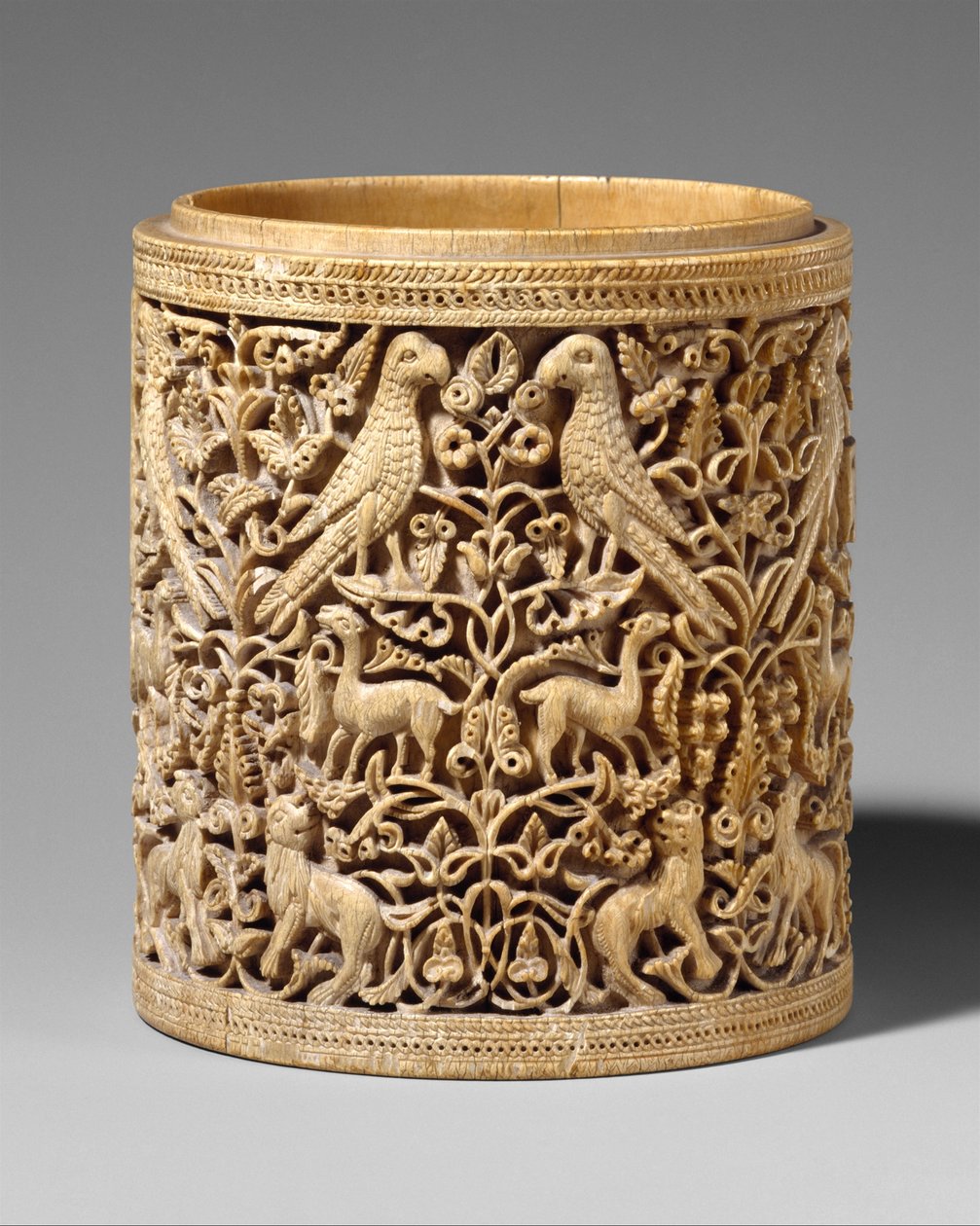 Pyxis, n. 950–75 (norsunluu) tekijältä Spanish School