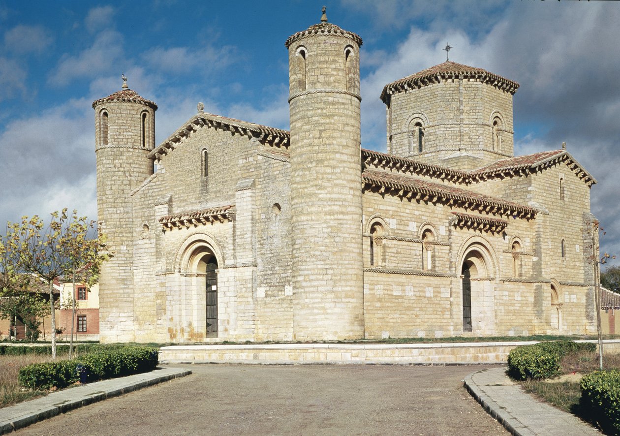 Näkymä San Martinin kirkolle, rakennettu 1035-66 tekijältä Spanish School
