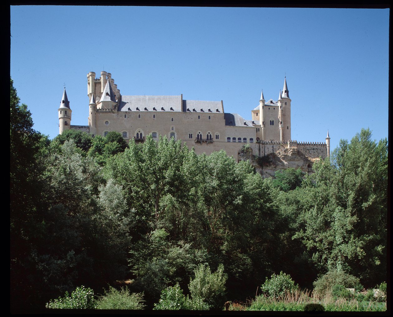 Näkymä alcazarille tekijältä Spanish School