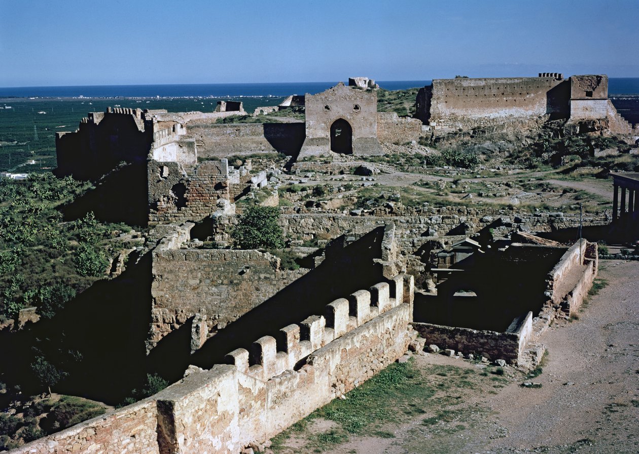 Näkymä linnalle, 8.-1100-luku tekijältä Spanish School