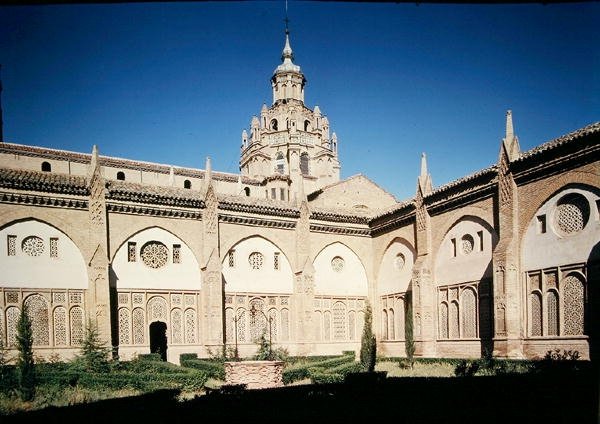 Näkymä luostarille, rakennettu 1504-29 tekijältä Spanish School