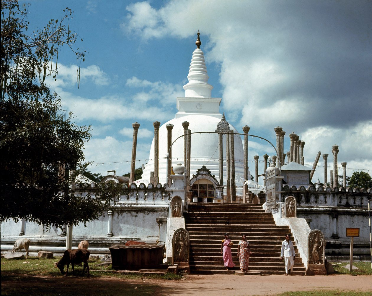 Näkymä Thuparamaya dagoballe tekijältä Sri Lankan School