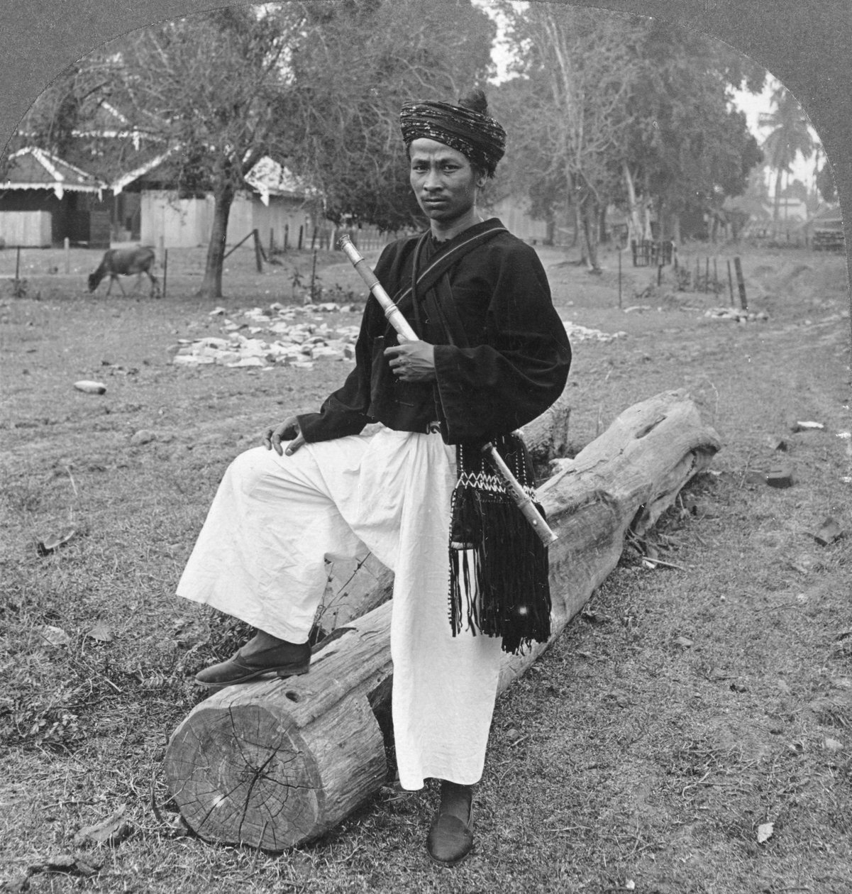 Kachin-heimon mies, Ylä-Burma, 1908 tekijältä Stereo Travel Co