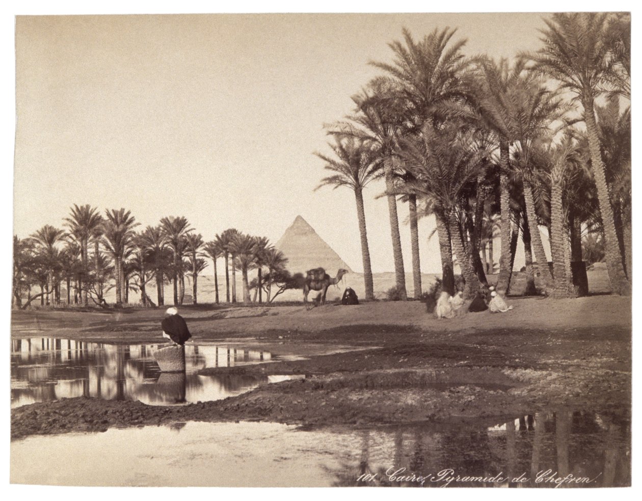 Pyramidi Egyptissä, noin 1900 (kuva). tekijältä Studio Bonfils