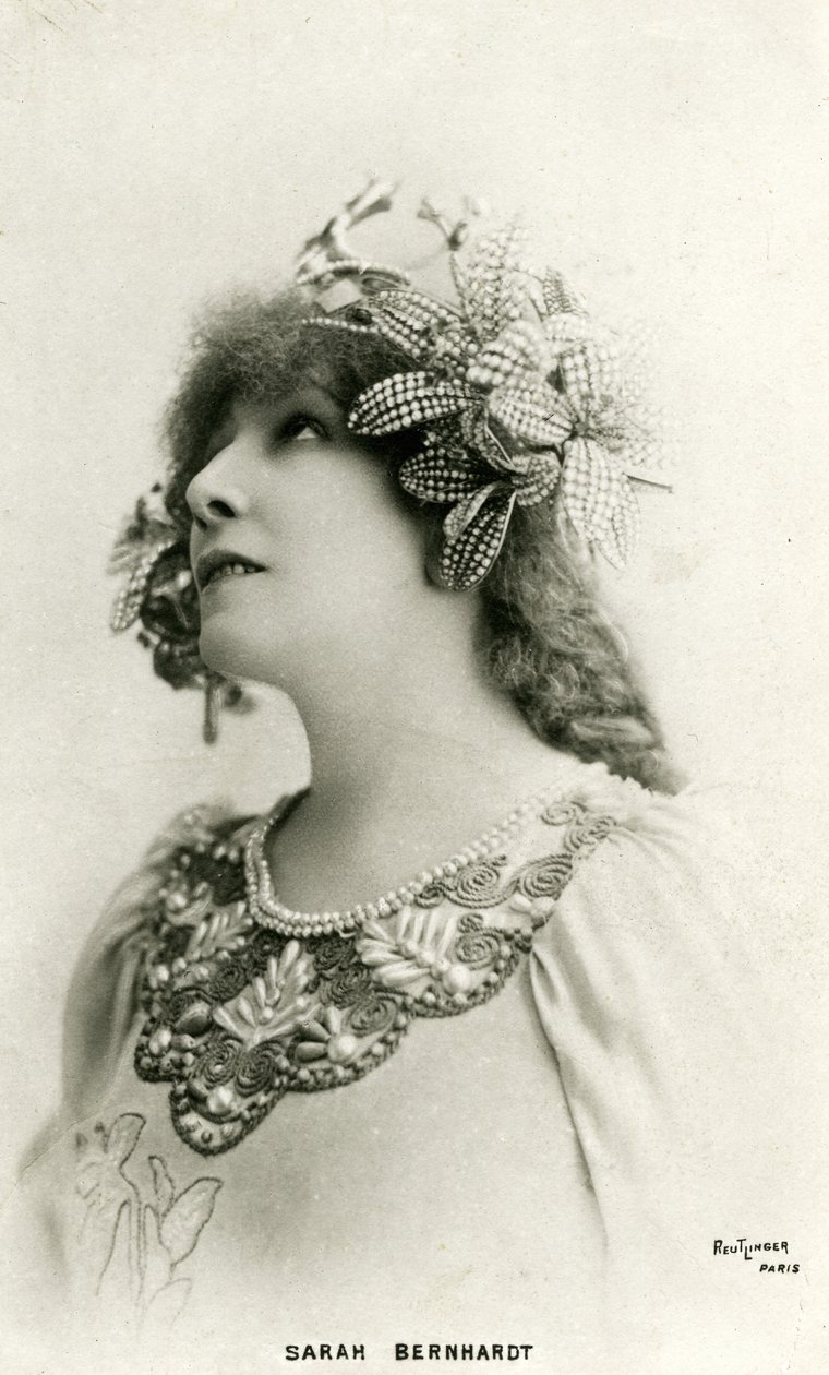 Henriette Rosine Bernard eli Sarah Bernhardt (1844-1923) "Kaukaisena prinsessana", Edmond Rostandin näytelmä (m/v kuva) tekijältä Studio Reutlinger