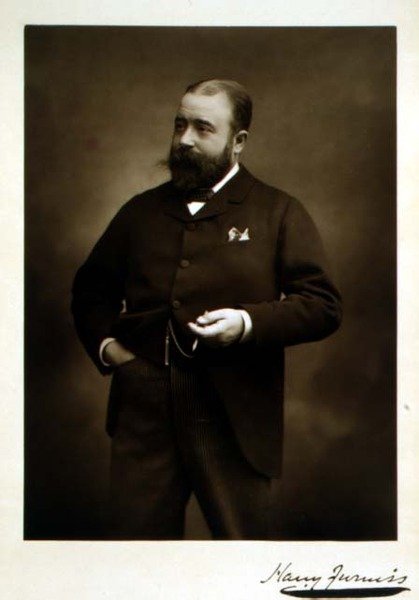 Harry Furniss (1854-1925), kuvittaja ja karikaturisti, muotokuva (m/w valokuva) tekijältä Studio Walery