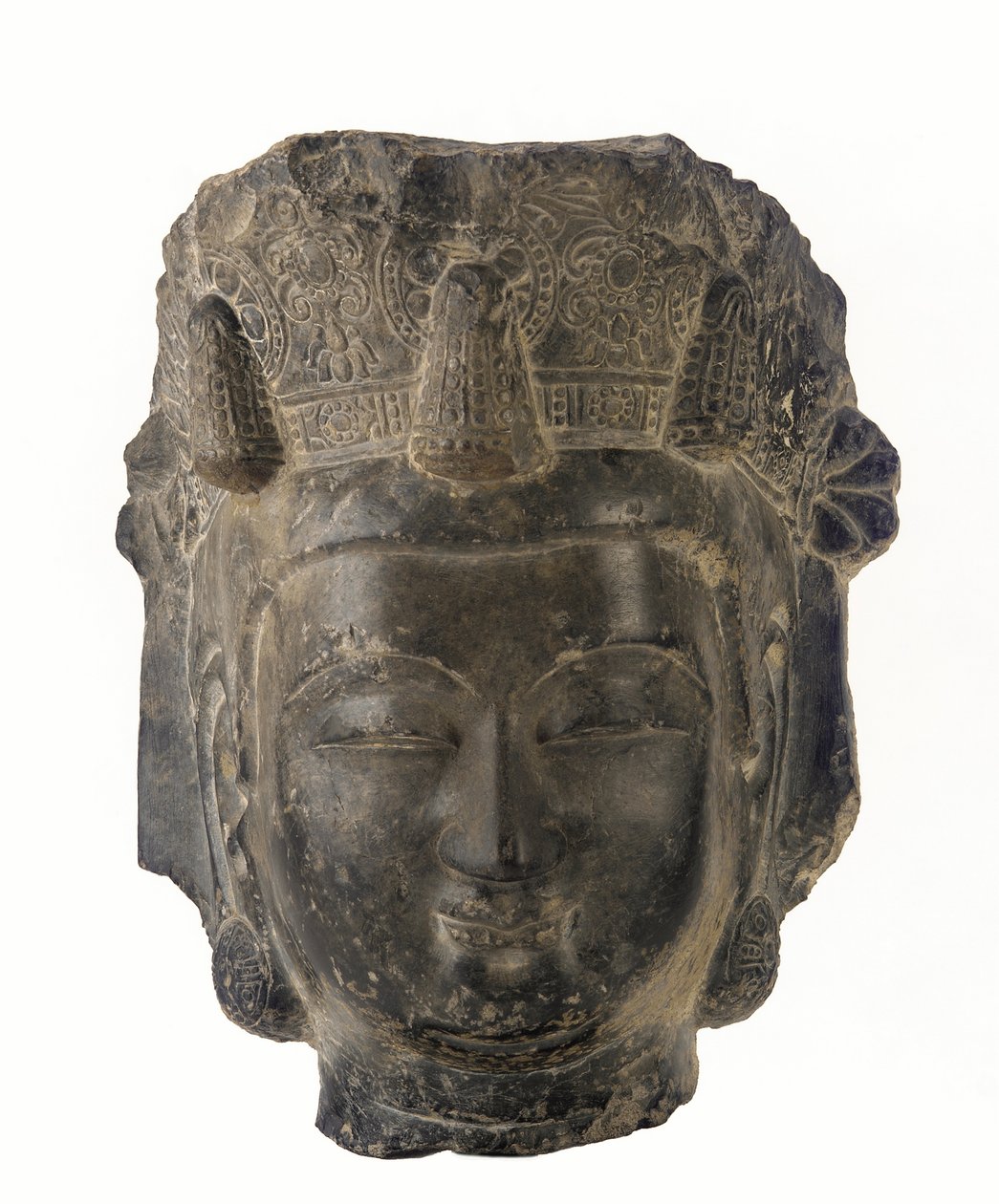 Bodhisattvan pää, 581-618 (tummanharmaa kalkkikivi) tekijältä Sui Dynasty Chinese School