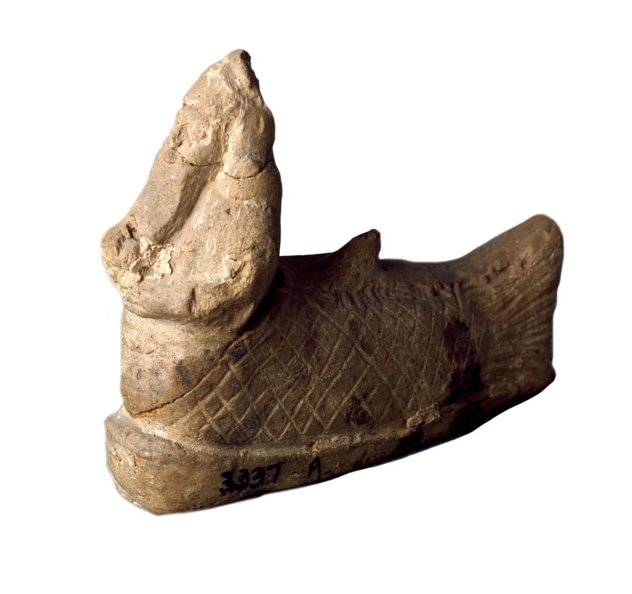 Sumerilainen sivilisaatio: terrakottapatsas, suojaava henki, kalamiehen muotoinen, sijoitettu talon perustusten alle. 8.-7. vuosisadalla eKr. Himmeä. 12x9,7 cm Bagdad, Irakin kansallinen museo tekijältä Sumerian Sumerian