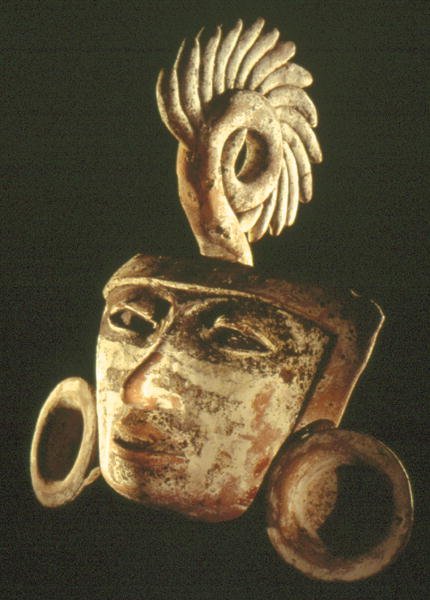 Naamio (savi ja monivärinen) tekijältä Teotihuacan