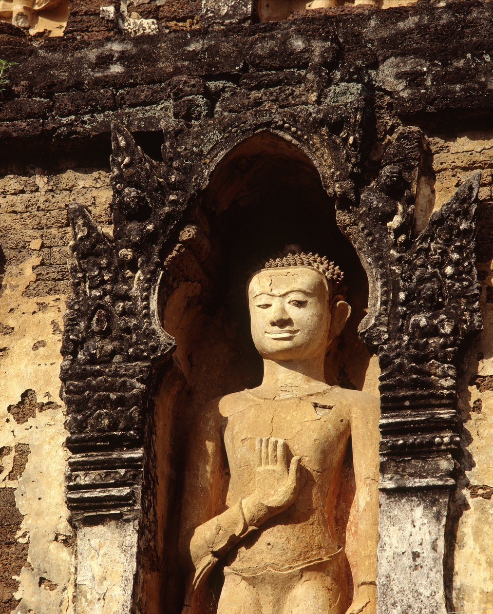 Buddha Chedillä, Davaravati-kausi (terrakotta) tekijältä Thai School
