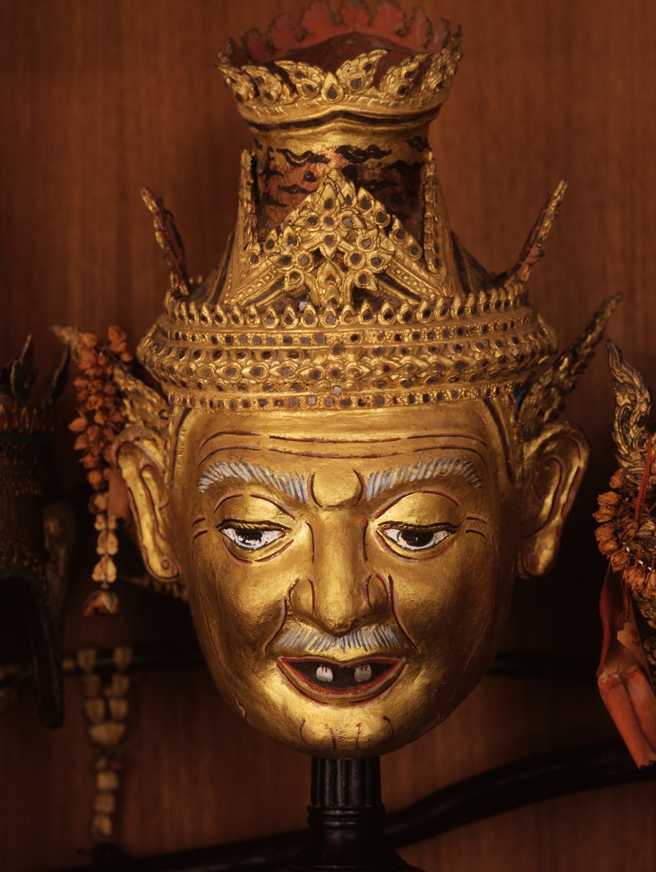 Reshin tai erakon naamio Khon-teatteriin (metalli) tekijältä Thai School