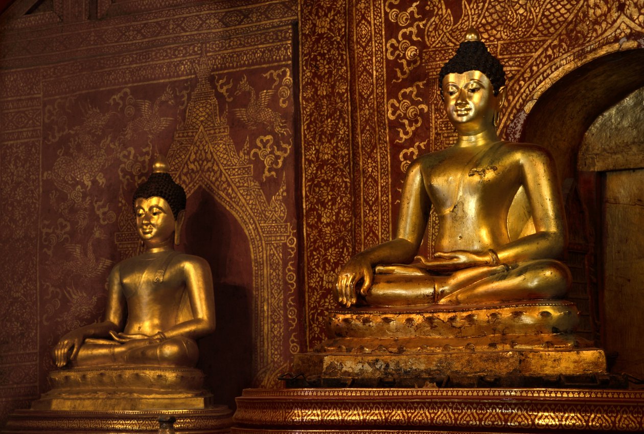 Buddha Sihing (pronssi) tekijältä Thai School