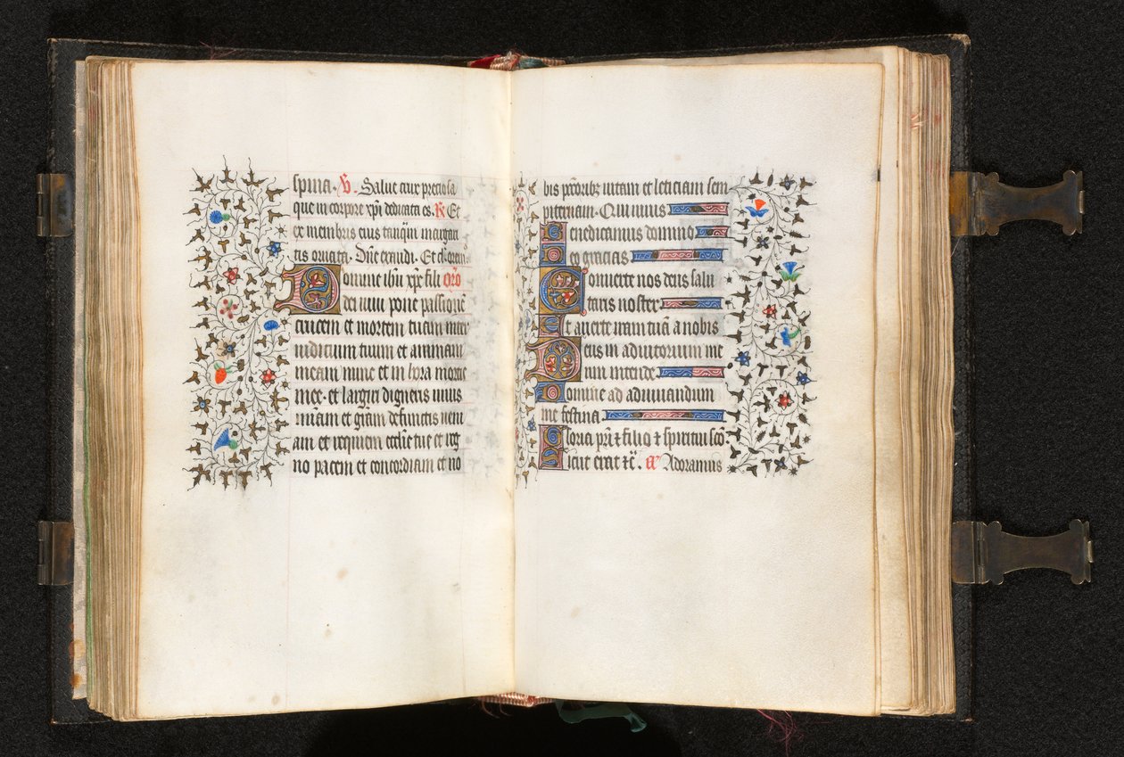 Tuntikirja Parisin käyttö: Fol. 105v, alku D koristeellisella reunuksella, c. 1420. tekijältä The Bedford Master