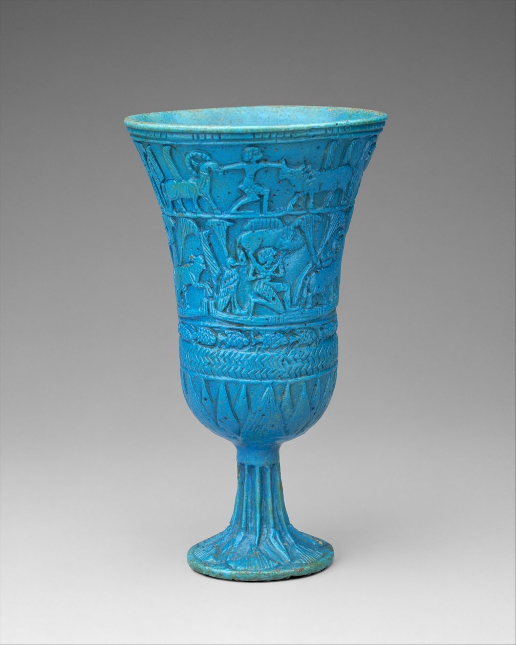 Lotiforminen malja, noin 945-664 eKr. (fatianssi). tekijältä Third Intermediate Period Egyptian