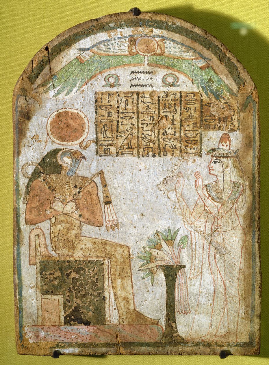 Stela, joka kuvaa Tachenesta rukoilemassa Re-Horakhtyn jumalan edessä, 900 eKr. (maalattu puu) tekijältä Third Intermediate Period Egyptian