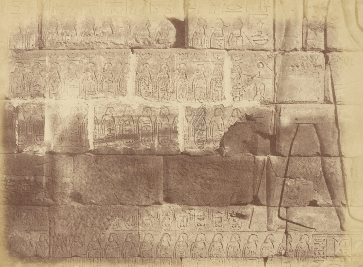 Lähikuva Hieroglyfien kirjoituksista ja veistoksista (luettelo voitetuista kansakunnista), Karnak tekijältä Théodule Devéria