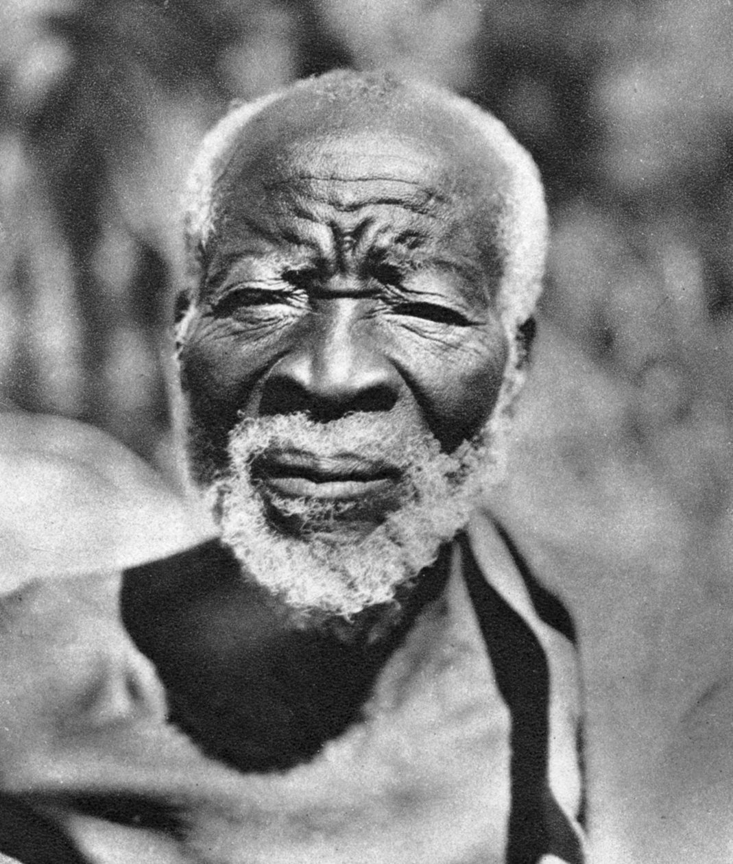 Tarinankertoja, Livingstone to Broken Hill, Pohjois-Rhodesia, 1925 1927. tekijältä Thomas A. Glover