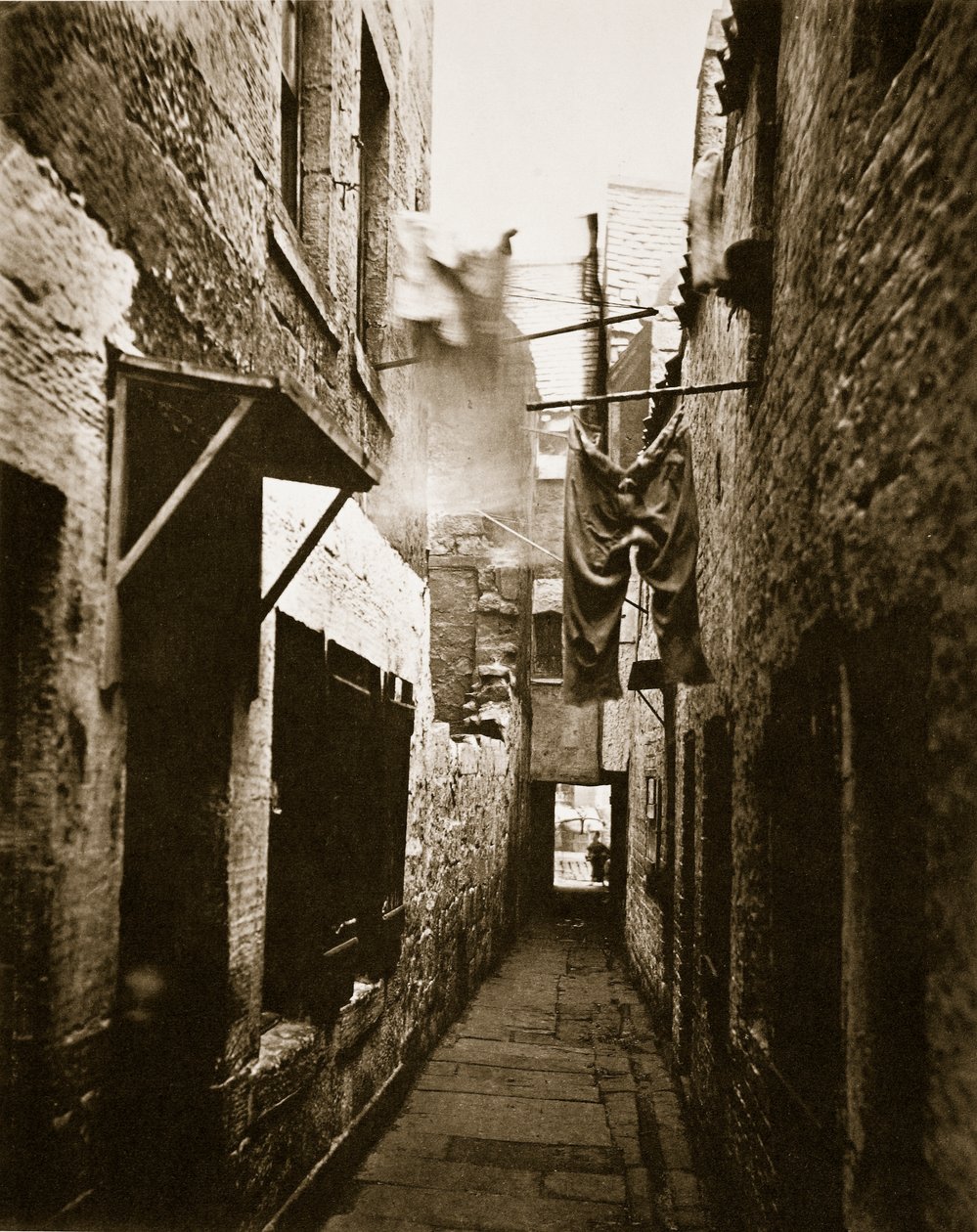 Close, 101 High Street, Glasgow, n. 1878 tekijältä Thomas Annan