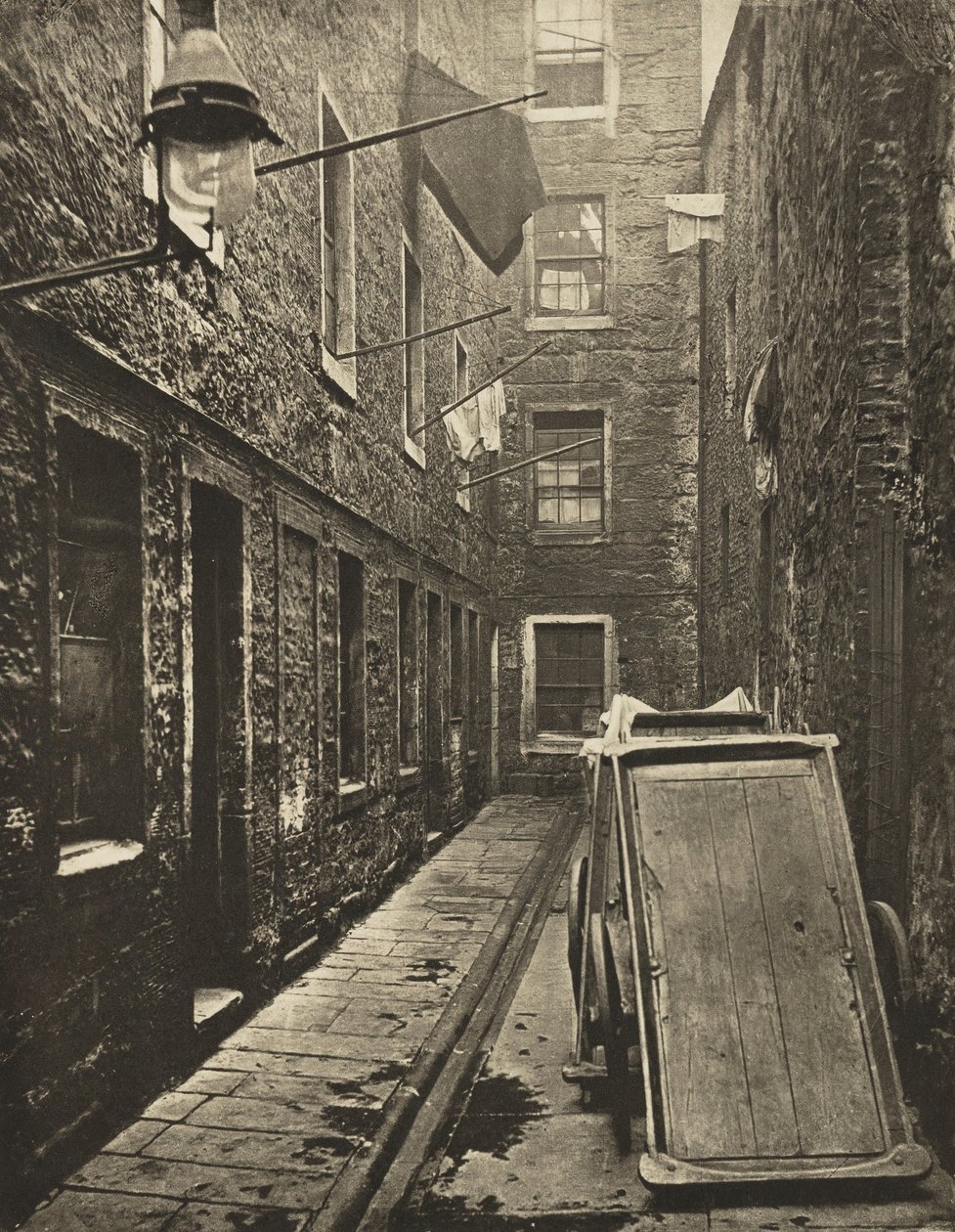 Sulje nro 136 Saltmarket, 1868. tekijältä Thomas Annan