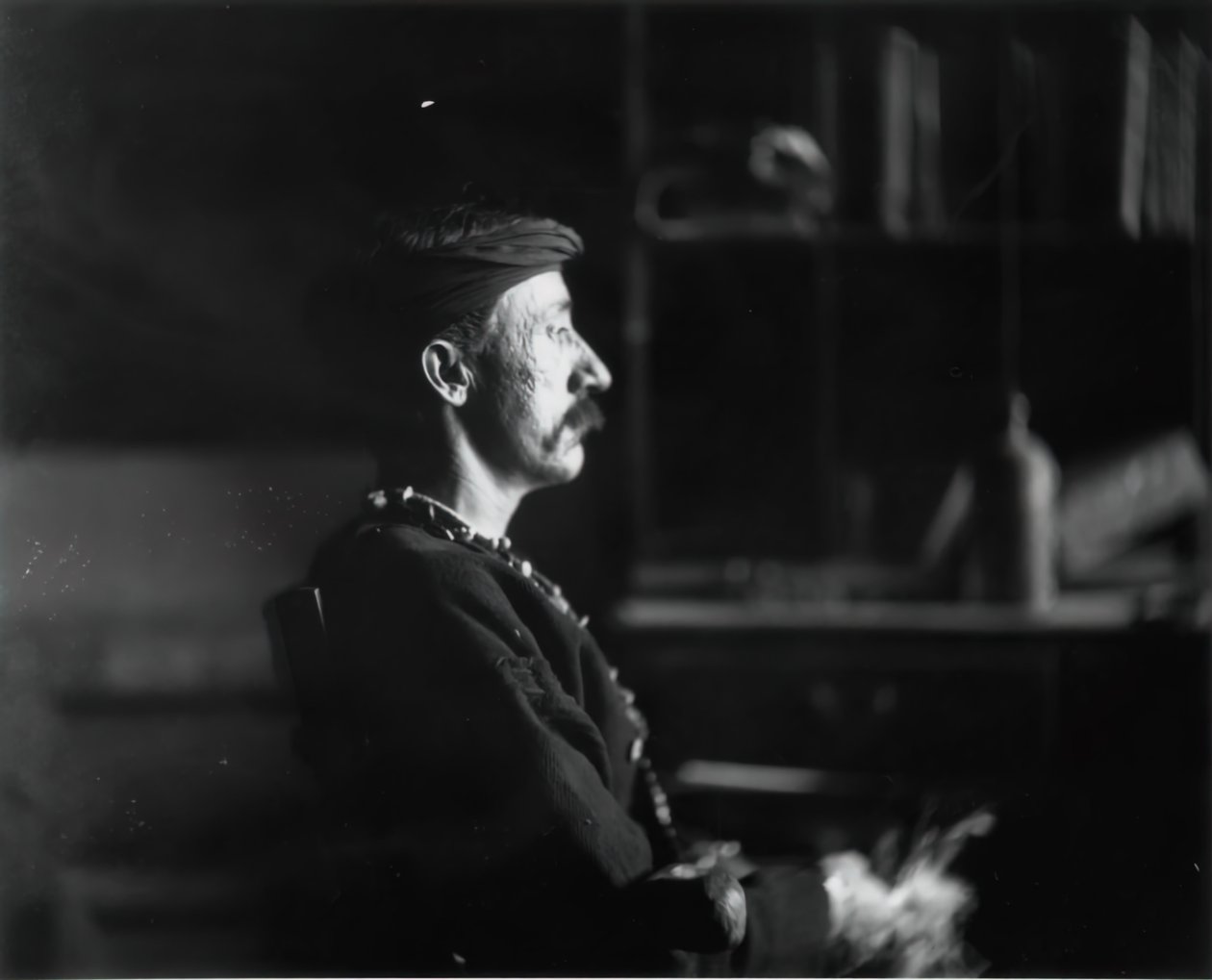 Frank Hamilton Cushing, 1895. tekijältä Thomas Eakins