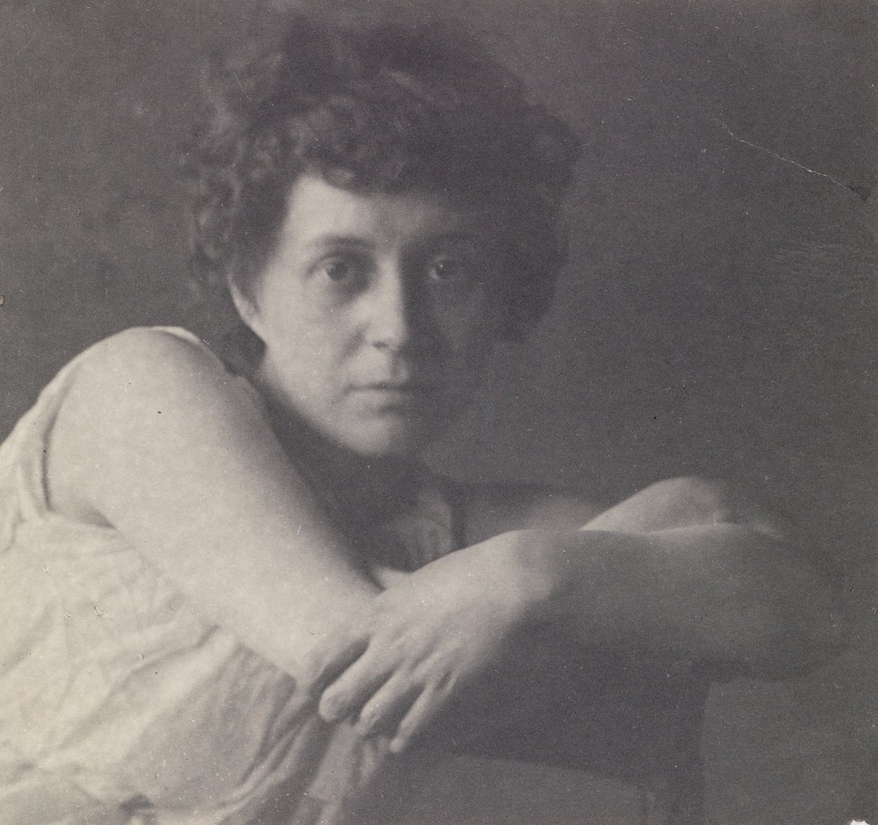 [Katherine Cook klassisessa puvussa] tekijältä Thomas Eakins